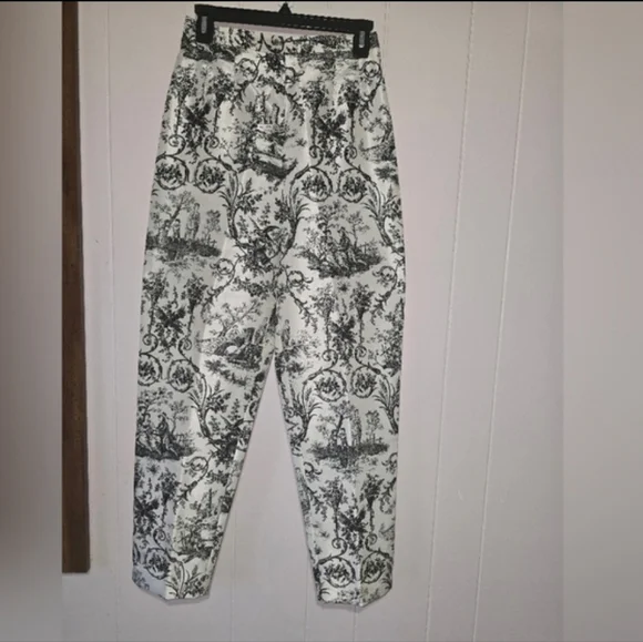Cropped Ankle Pants French Toile Pattern Elastic Waist Pockets. Women's size 8 - Picture 1 of 7